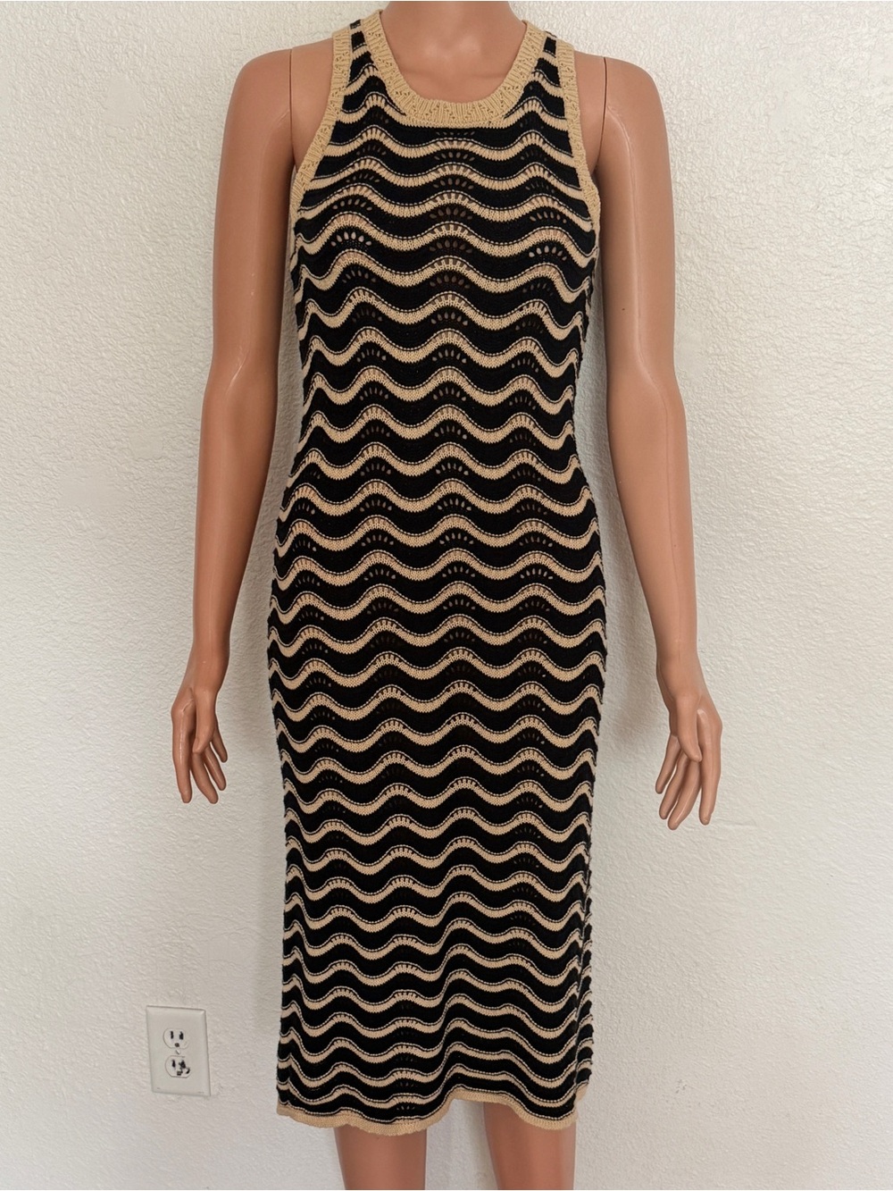 Old Navy Black & Beige Chevron Crochet Knit Midi Dress Petite S